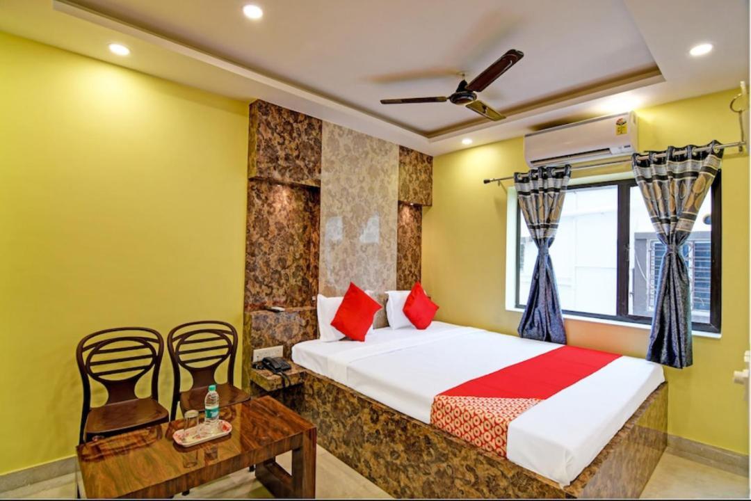 Hotel Divine Chariot โกลกาตา ภายนอก รูปภาพ