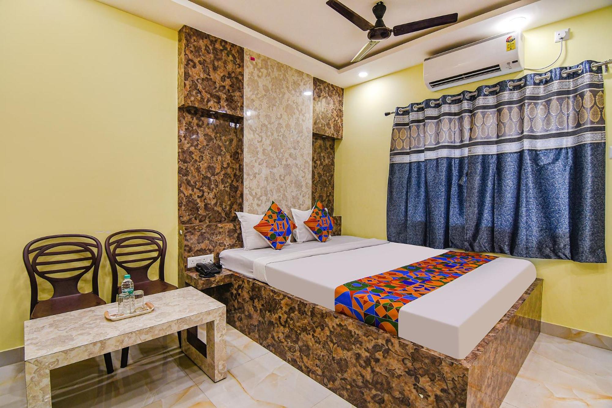 Hotel Divine Chariot โกลกาตา ภายนอก รูปภาพ